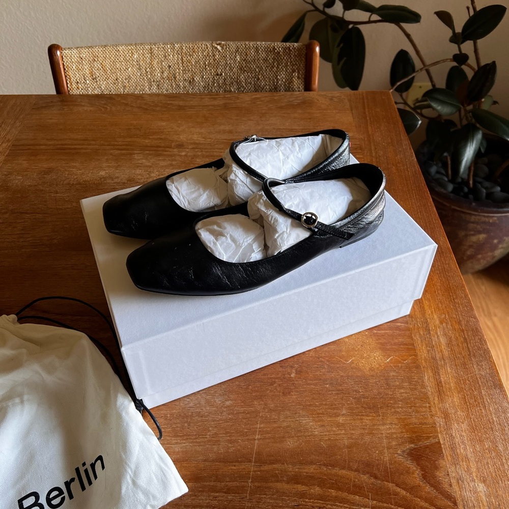 フラットシューズ aeyde Uma Ballerinas - Aeyde - Leather - Silver AEYDE Uma leather Mary Jane flats | NET-A-PORTER